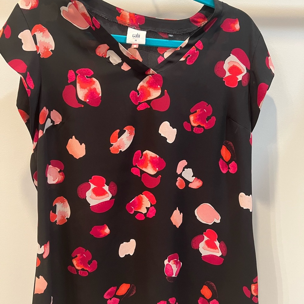CAbi petal floral blouse